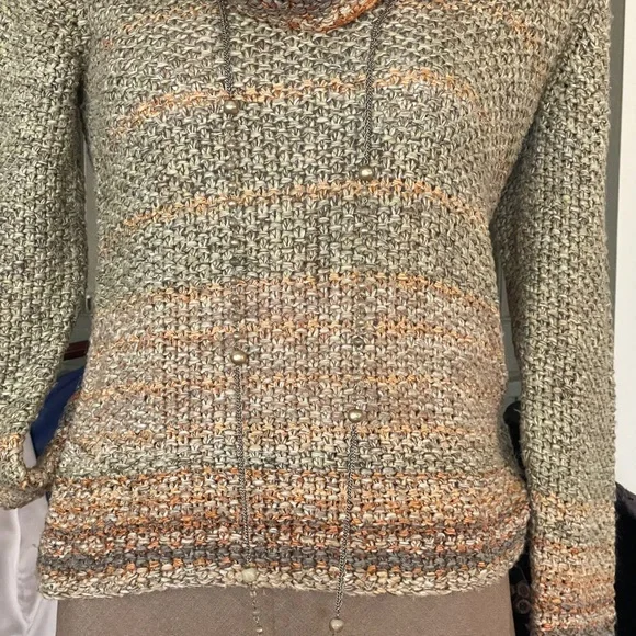 𝟔𝟎” 𝟏𝟗𝟓𝟎𝐬 𝐒𝐢𝐥𝐯𝐞𝐫 𝐏𝐞𝐚𝐫𝐥 𝐋𝐚𝐫𝐢𝐚𝐭 – 𝐓𝐡𝐞 𝐎𝐧𝐞 𝐓𝐡𝐚𝐭 𝐆𝐨𝐭 𝐀𝐰𝐚𝐲 ✨ - Picture 3 of 17